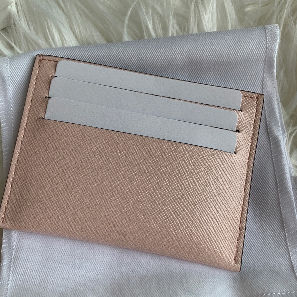 ✨ NWT ✨ GIVENCHY CARD HOLDER - Picture 3 of 4
